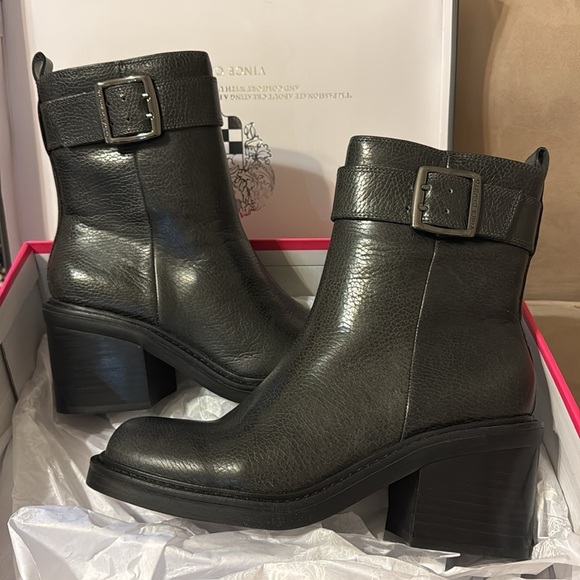 NIB Vince Camuto Bembonie leather boot, onyx black, size 9.5 - Picture 3 of 8
